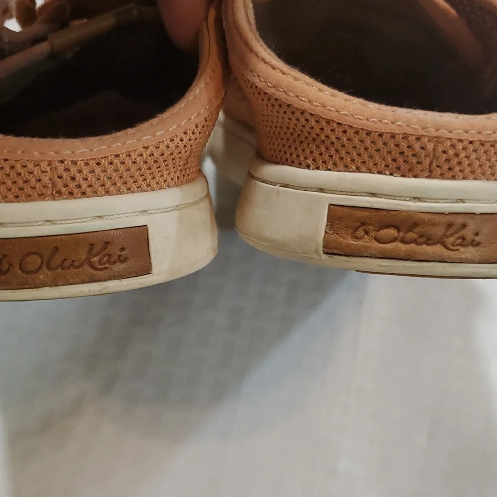 OluKai  Pehuea Li Lace-Up Shoes - Picture 6 of 13